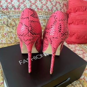 Barbie Pink high heels , 8 Fashion Nova , Brand New.